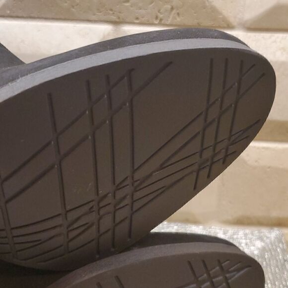 KENNETH COLE "Might Be" Black Booties - Size 10 - Picture 9 of 11